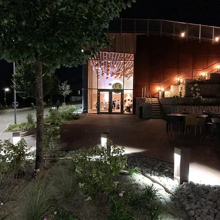 Oekohotel Aus Holz Alea Eco