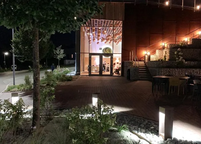 ökohotel Aus Holz Alea Eco