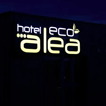 Oekohotel Aus Holz Alea Eco Hotel 4*
